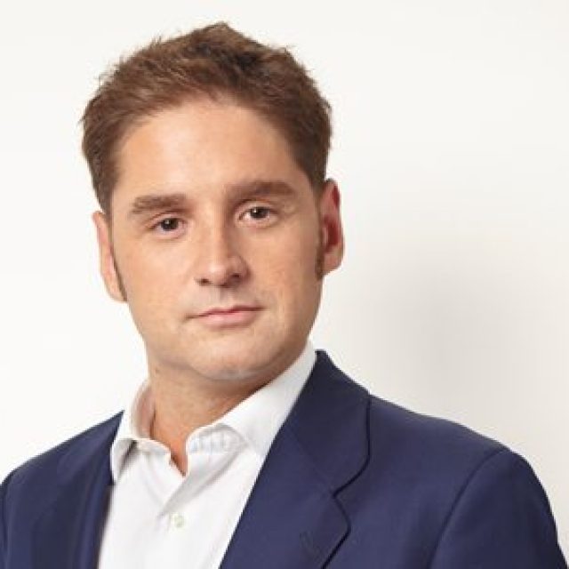 Luis Elzaurdia, Essilor España Marketing Director